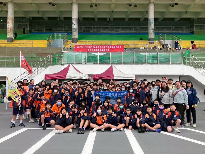 三鶯分區中小學班際大隊接力競賽，902榮獲第三名，801榮獲第五名圖片